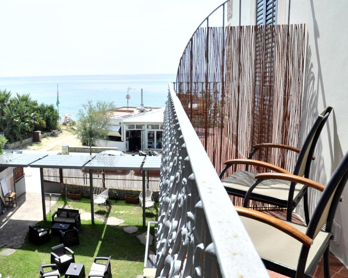 Hotel Kalima Кальдес-де-Эстрак Экстерьер фото